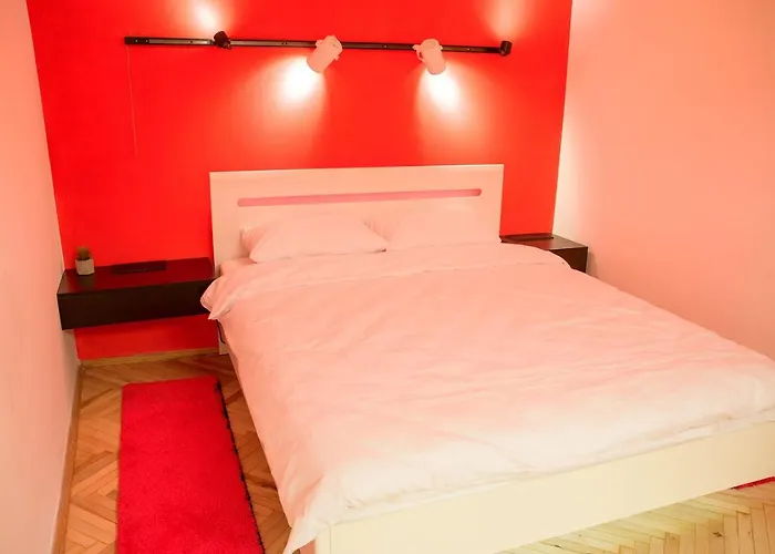 Apartamento Red And Yellow Modern *