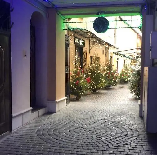 Red And Yellow Modern *